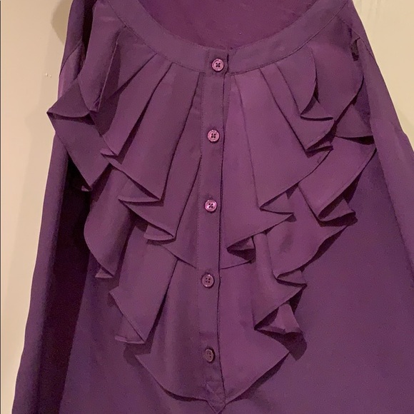 Express ruffle front tank top - Picture 2 of 4